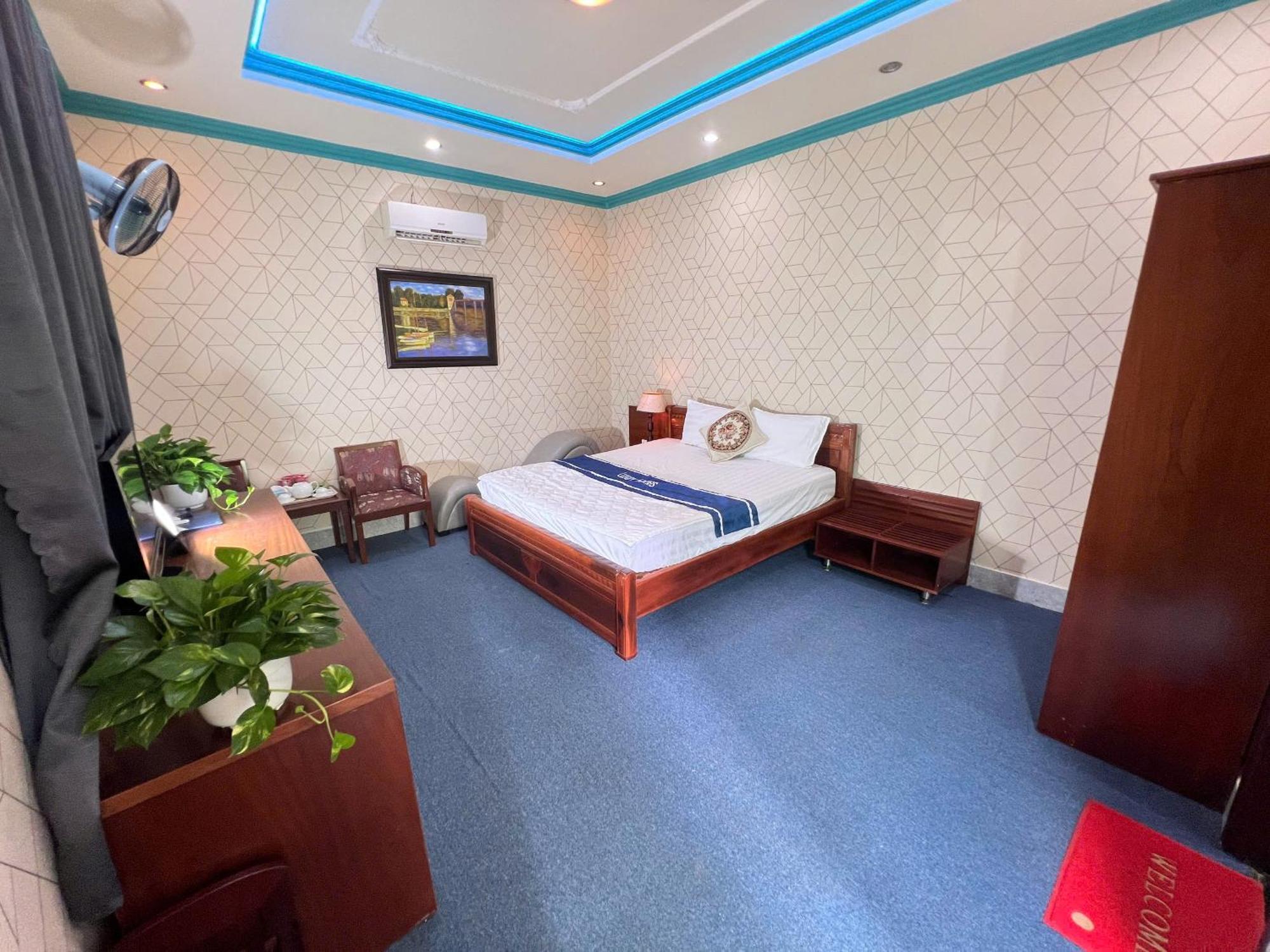 Phi Long 2 Hotel Thu Dau Mot Exterior photo